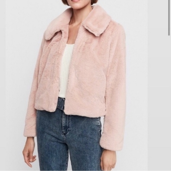 Express Pink Faux Fur Jacket Size M NWOT - Picture 1 of 15
